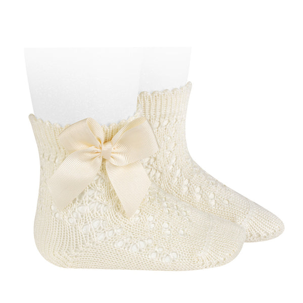 CONDOR Ivory Openwork Short Socks With Bow