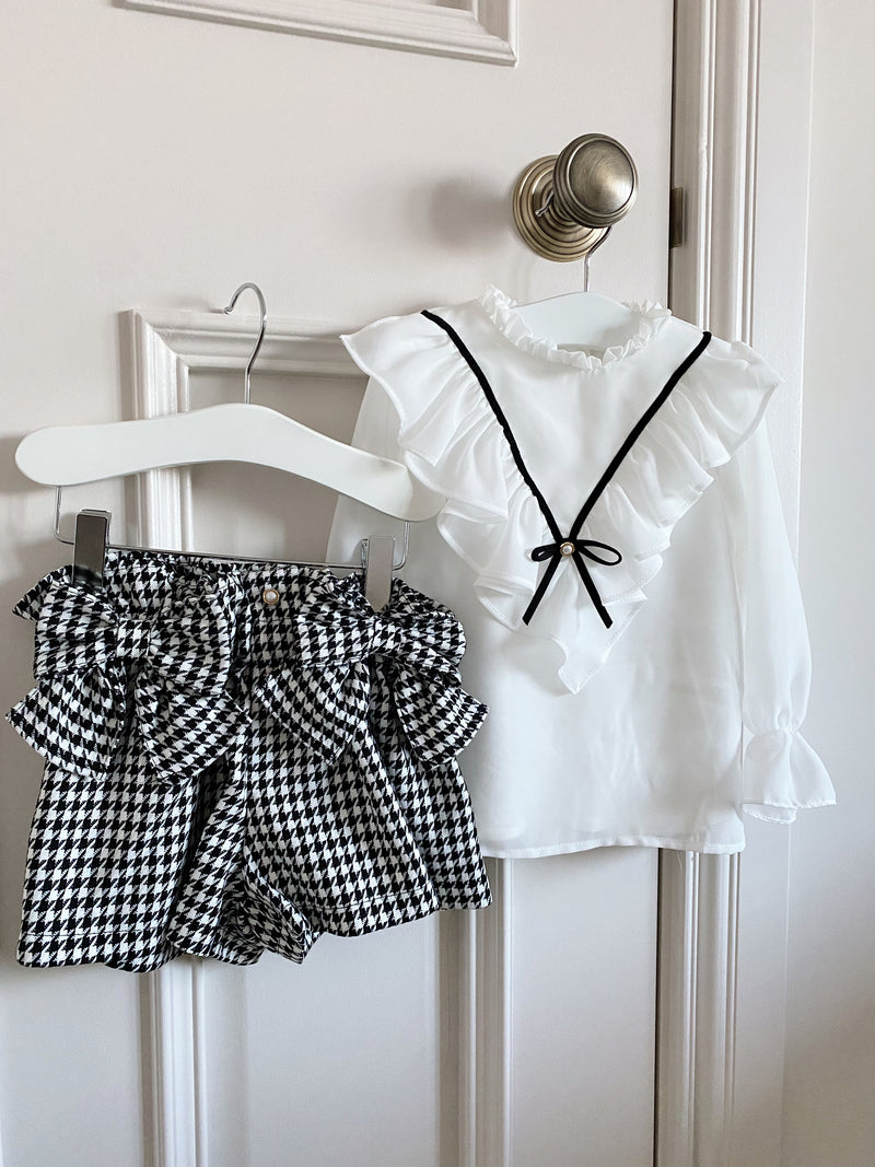Black & White Short Set